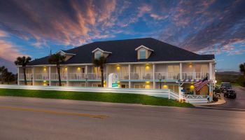 Ocean Sands Beach Boutique Inn - 1 Acre Private Beach