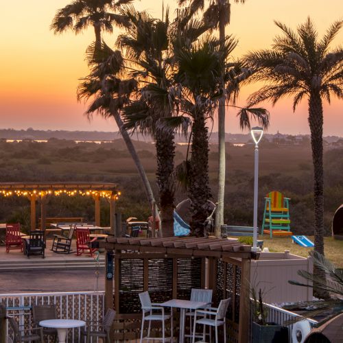 Ocean Sands Beach Boutique Inn - 1 Acre Private Beach